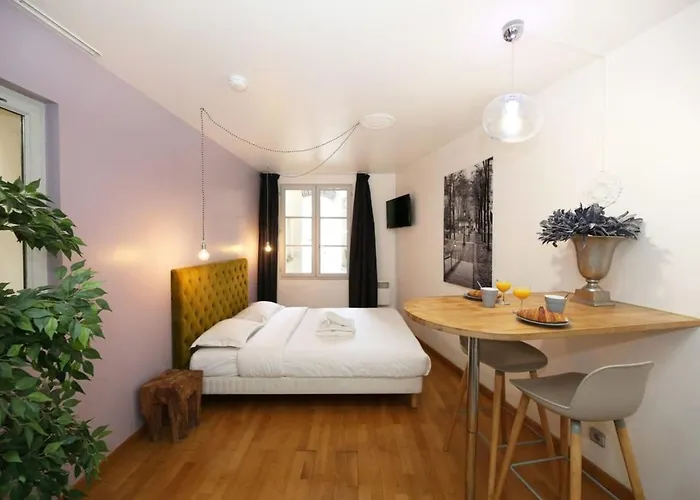 301 - Confort Au Coeur De 5 *