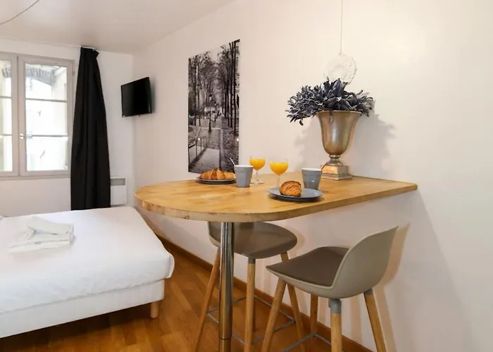 301 - Confort Au Coeur De 5 Parigi